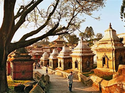 Must See Spots In Nepal Pashupatinath A Hindu Temple In Kathmandu