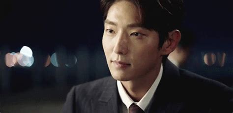 Sang pil becomes a lawyer and begins to go after people with absolute power who think they are beyond the law. Lee joon ki...Lawless Lawyer" | الدراما الكورية 🇰🇷 Amino