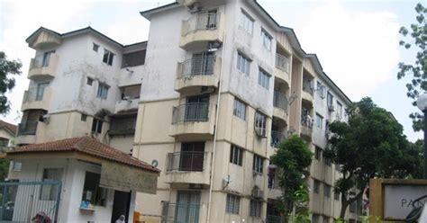 Di bawah akta hakmilik strata (pindaan) 2013, hakmilik strata akan dikeluarkan selepas serahan pemilikan sebelum ini, dibawah akta hak milik strata 1985, pemaju terpaksa memohon hak milik strata individu dalam masa enam bulan daripada. hak milik strata ~ Cemara Apartment Community