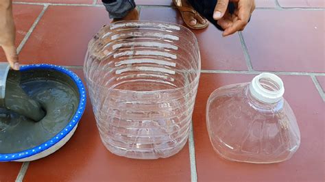 Cement Craft Ideas / Making a Beautiful Plant Pot with Plastic Bottles