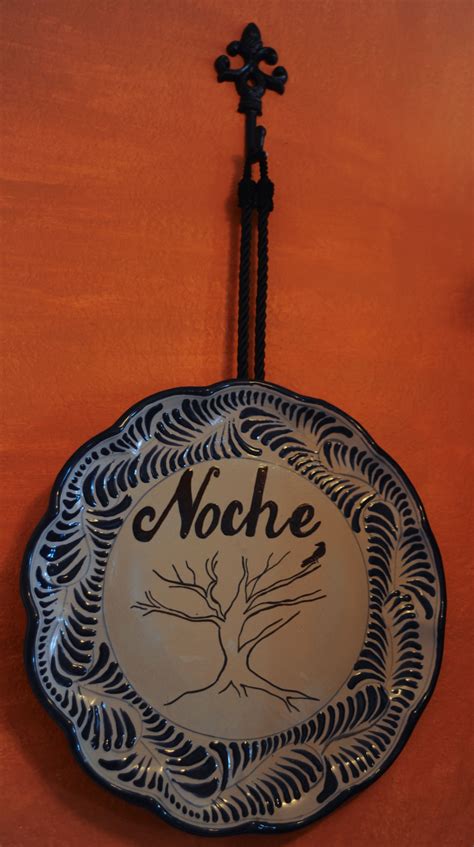 Meals are usually rustic and hearty, constructed from the best of the green city. Noche Underground Dinner Club - When art and food unite ...