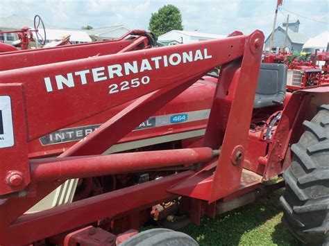 With Red Ih 2250 Loader Farmall International Harvester Construction