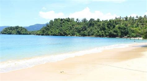 Papa penjaga pantai drama jessica jenica minta tolong papa baywatch. 10 Pantai di Trenggalek dengan Pemandangan yang Memesona