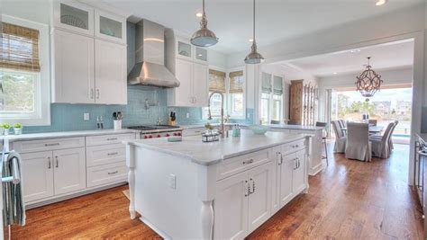 Use this kitchen inspiration turquoise and white kitchen design and customize your kitchen design by signing up for foyr neo interior design software. Turquoise Backsplash Ideas | Kitchen design, Kitchen ...