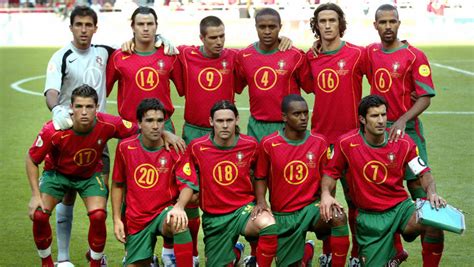 Смотрите футбол онлайн на футбик.нет. Португалия-2004. Где они сейчас? Футбол - Чемпионат Европы ...