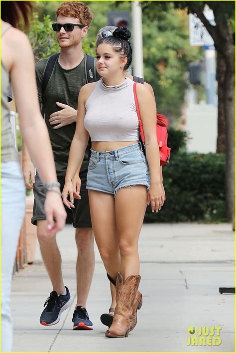 Ariel Winter Bares Some Booty In Her Daisy Duke Shorts Photo