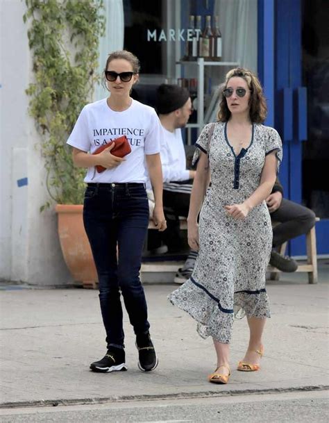 Natalie Portman Casual Outfit Out In Los Angeles Casual Outfits
