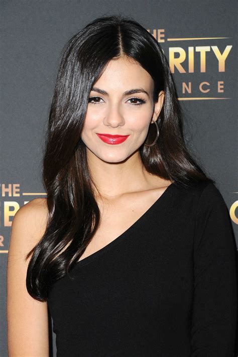 Victoria Justice at the Celebrity Experience with Victoria Justice at ...