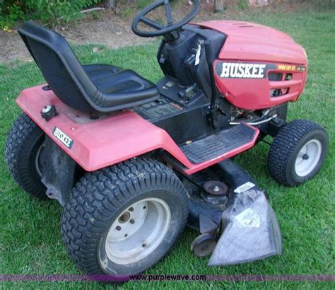 Huskee Riding Mower In Wamego Ks Item 1502 Sold Purple Wave