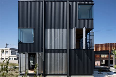 Corrugated Sheet House Daisuke Yamashita Architects