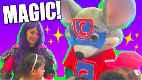 Emily And Super Chuck E Making Magic Youtube