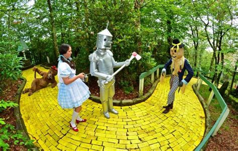 Land Of Oz Theme Park Reopens Community