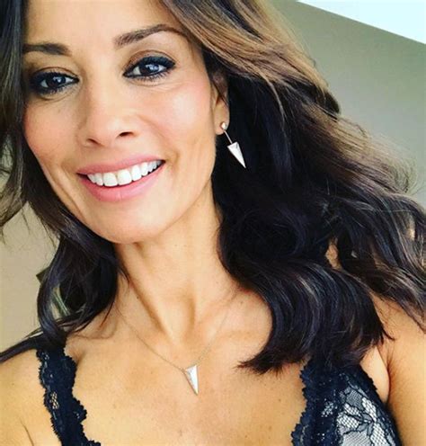 Melanie ann sykes is an english television and radio presenter, and model. TRIC Awards 2018 sees Melanie Sykes flash fans | Daily Star