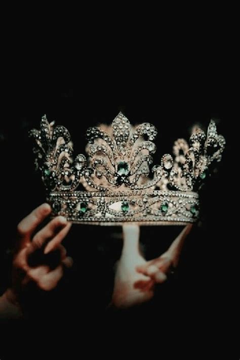 Pin By آئرہ چوھدری On Crown Queen Aesthetic Crown Aesthetic Fantasy