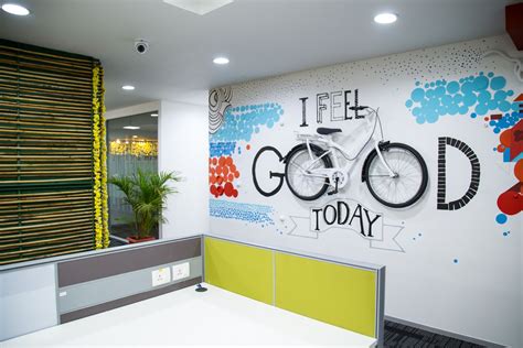 Office Tour Freshdesk Chennai Offices Office Wall Graphics Office