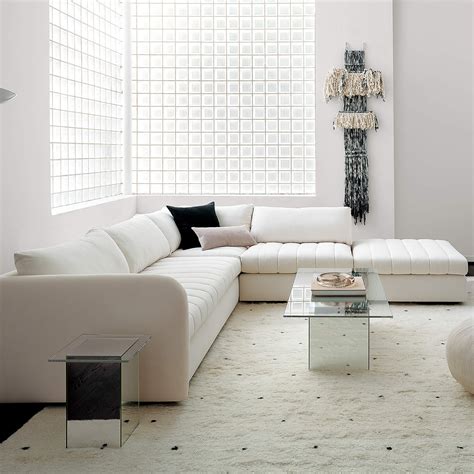 40 Sofa Ruang Tamu Putih Dengan Tip Untuk Membantu Anda Mendekorasi