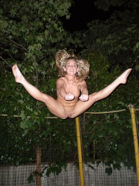 The Most Idiotic Amateur Naturist Photos Crazy Amateurs