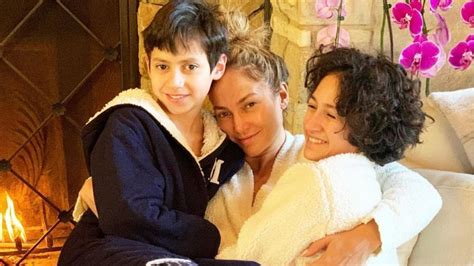 jlo talks about her daughter like her and they question her sexuality celebrity gossip news
