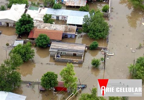 Sedangkan, bencana alam adalah bencana yang disebabkan oleh peristiwa atau rangkaian peristiwa alam. Kumpulan Cerita Bencana Alam Dalam Bahasa Jawa | ARIE CELLULAR