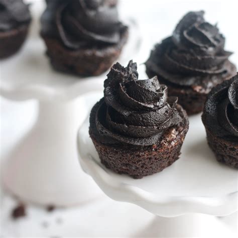 Amazing Dark Chocolate Frosting - Sincerely Jean