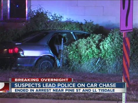 2 women arrested after car chase