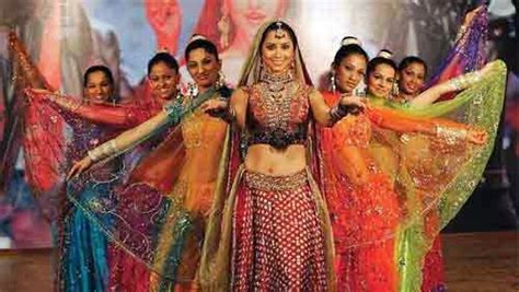 Bollywood Un Baile Para Aprender A Seducir