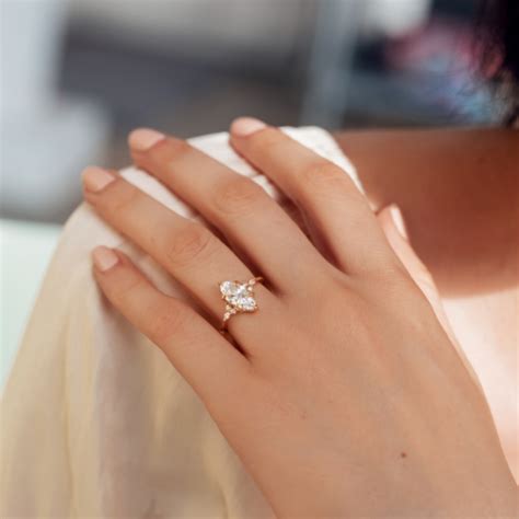 10 Marquise Engagement Rings You Ll Love Brilliant Earth