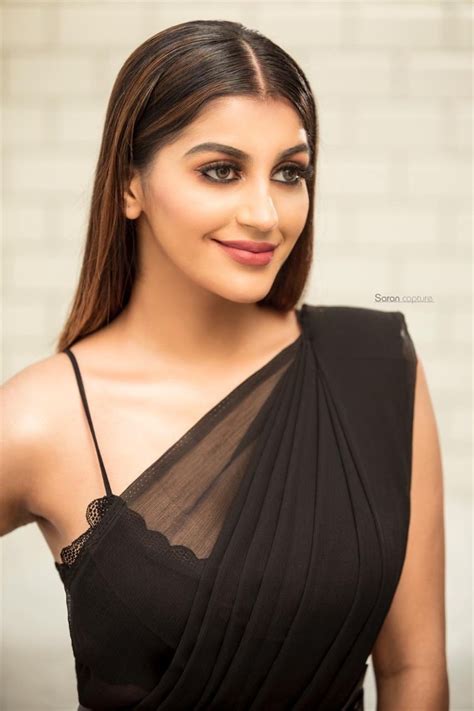 She is independent and loves her life mess with her and her. Actress Yashika Anand Saree New Photos HD | New Movie Posters
