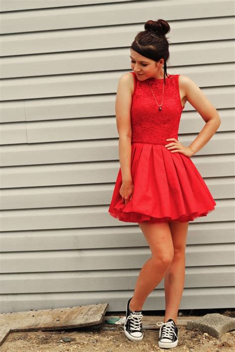 Fancy Dress And Converse Google Search Dress With Converse Fashion Homecoming Dresses