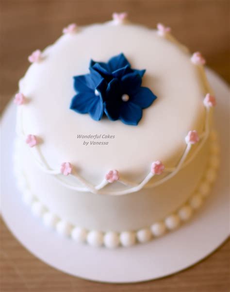 If the idea of making your own wedding cake complete with wedding cake filling excites you, then you may want to try these recipes Samples To Taste Different Fillings For A Wedding Cake ...