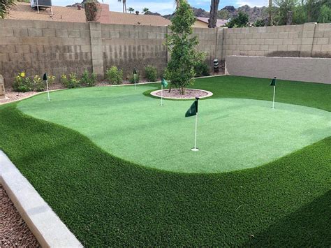 Amazing Backyard Putting Greens With Artificial Grass Paradise Greens