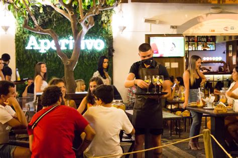 Faro aprova novos regulamentos de ruído e horários de bares