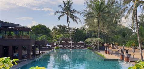 Intercontinental Khao Yai Swan Lake Resort Lakeside Luxury In Thailand