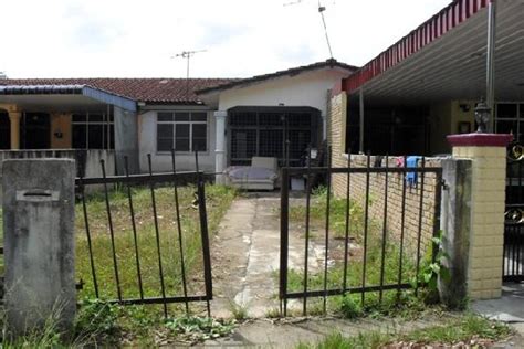 Cari barangan untuk dijual, di jual atau bidaan dari penjual/pembekal kita. Satu unit rumah teres satu tingkat (lot tengah) di Taman ...