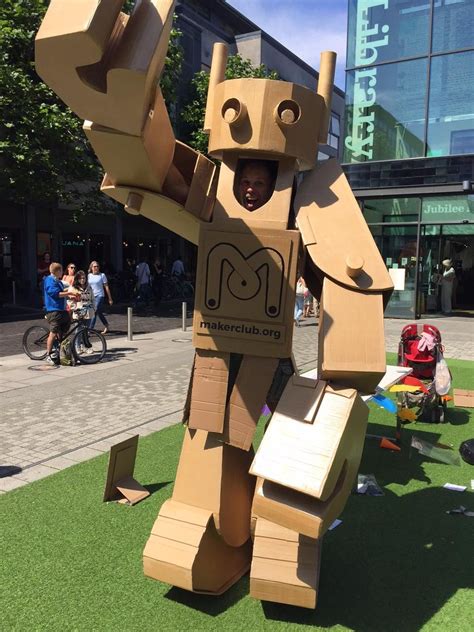 Best Cardboard Robot Costume Ever Imgur Cardboard Robot Cardboard
