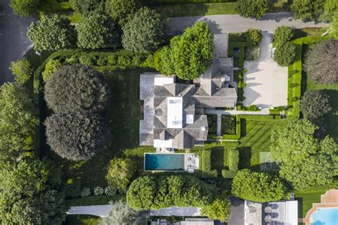 Home Sales In The Hamptons Finished 2020 At A 15 Year High Mansion Global