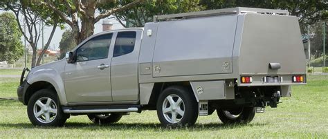 Piranha deluxe fibreglass ute canopies have a stylish aerodynamic body design with integrated spoiler and led brake light, tinted windows, roof rails, interior light, carpet lining, and more as standard. Ute Trays, Truck Bodies, Canopies & Toolboxes | JAC Metal ...