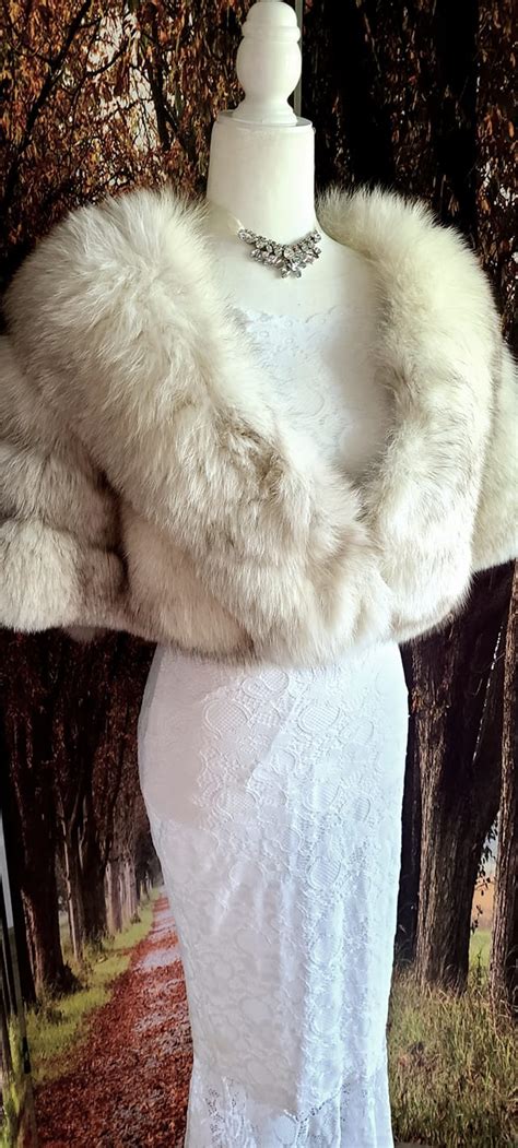 Luxury Vintage Fox Fur Stole Winter White Fox Fur Shawl Bridal Fur