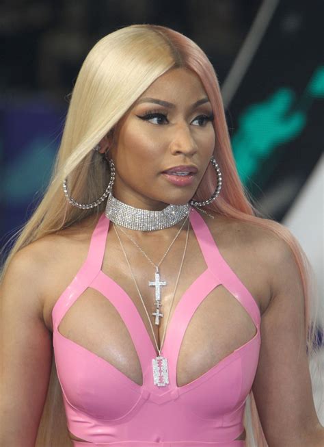 Nicki Minaj Nicki Minaj Makes History As First Woman With 100 Appearances On Billboard Hot 100