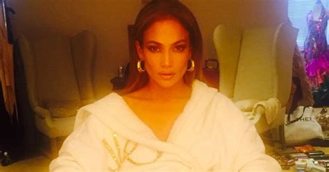 See Jennifer Lopez Almost Flash Her Vagina E Online