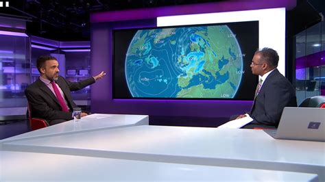 Liam Dutton Weather Presenter Channel 4 News