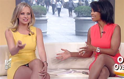 Sandra Smith Of Fox News Fake Upskirts And Nipple Pokies 23 Pics