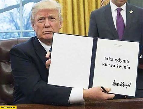 The arka hooligans decided to start a rugby team. Arka Gdynia kurna świnia Donald Trump podpisał dekret ...
