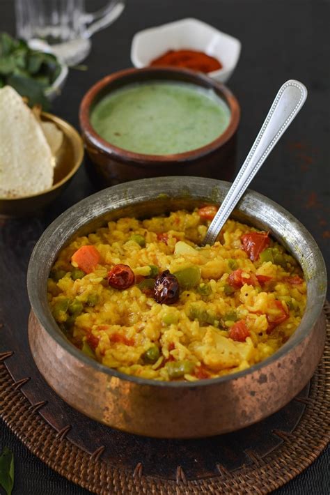 Gujarati Vaghareli Khichdi Recept Vegetable Khichdi Rob Kettenburg