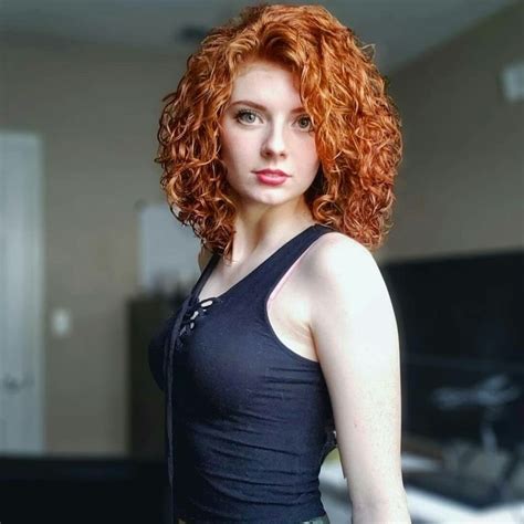 stunning redhead beautiful red hair gorgeous redhead beautiful pictures beauty women diy