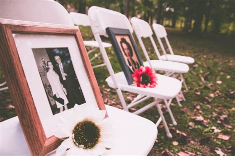 56 Unique Wedding Memorial Ideas To Honor Loved Ones Zola Expert Wedding Advice