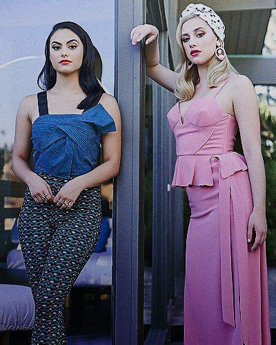 Riverdale Cami Mendes Lili Reinhart Sexy Outfits Fashion Cami Mendes