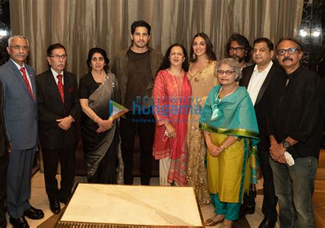 Photos Sidharth Malhotra Kiara Advani And Vikram Batras Family Snapped At The Screening Of