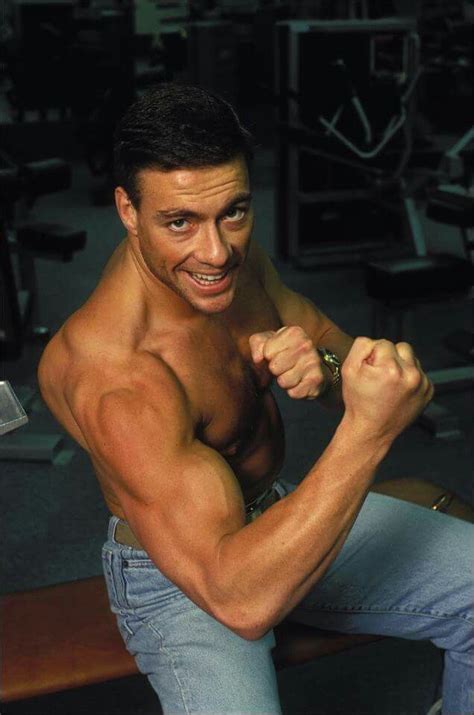 His father introduced him to martial arts when he saw his son. Jean-Claude van Damme ♡♡♡ | Hombres guapos, Hombres, Full ...