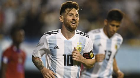 Он играет на позиции правый вингер. World Cup briefing: Lionel Messi says Argentina are not ...